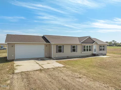 3240 125 Y Ave NW, Watford City, ND 58854