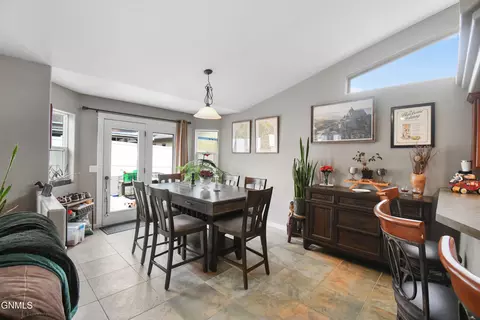 Dining - 2722 24th St W, Williston, ND 58801 photo 1 of 2