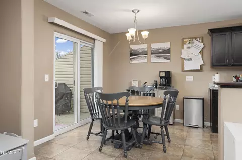 4011 Normandy St, Bismarck, ND 58503 photo 4