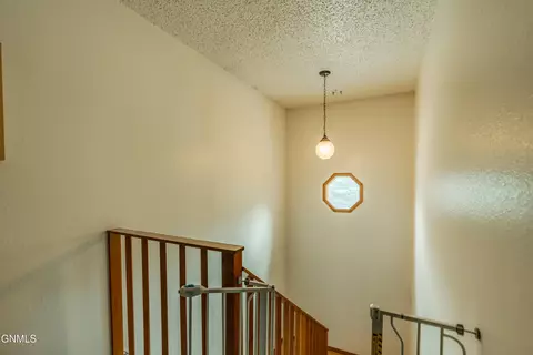 2865 Warwick Loop, Bismarck, ND 58504 photo 17