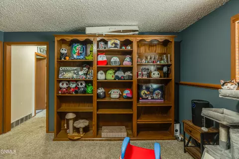 2865 Warwick Loop, Bismarck, ND 58504 photo 36