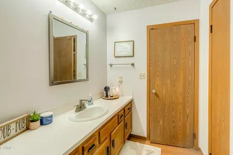 2865 Warwick Loop, Bismarck, ND 58504 photo 22