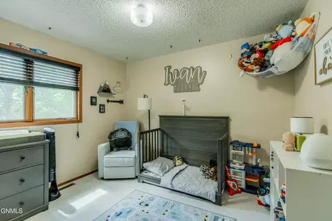2865 Warwick Loop, Bismarck, ND 58504 photo 26
