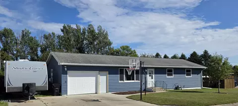 955 12th Ave SW, Valley City, ND 58072