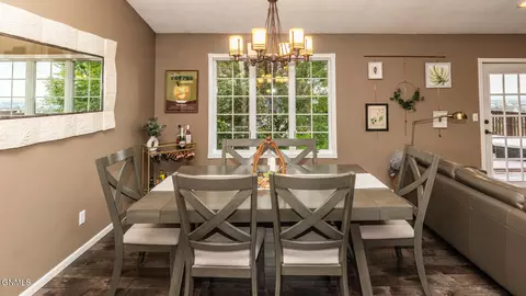 Dining - 609 Huron Dr, Bismarck, ND 58503 photo 2 of 2
