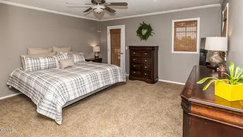 Bedroom - 609 Huron Dr, Bismarck, ND 58503 photo 1 of 4