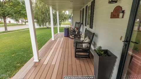 Exterior - 609 Huron Dr, Bismarck, ND 58503 photo 3 of 8