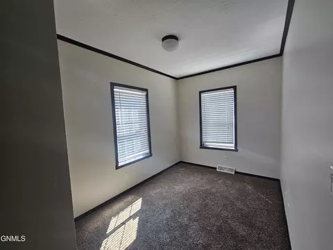2600 University Ave, Williston, ND 58801 photo 7
