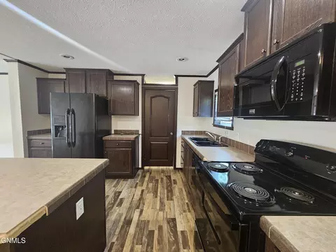 2600 University Ave, Williston, ND 58801 photo 11