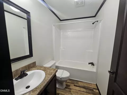 2600 University Ave, Williston, ND 58801 photo 9