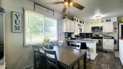310 E Pine Ave, New Salem, ND 58563
