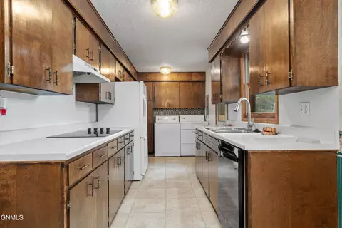 411 Turnpike Ave E, Bismarck, ND 58501 photo 7