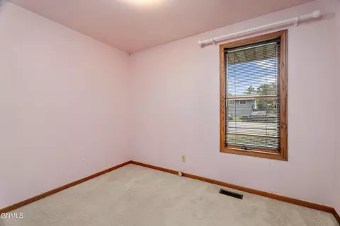 411 Turnpike Ave E, Bismarck, ND 58501 photo 11