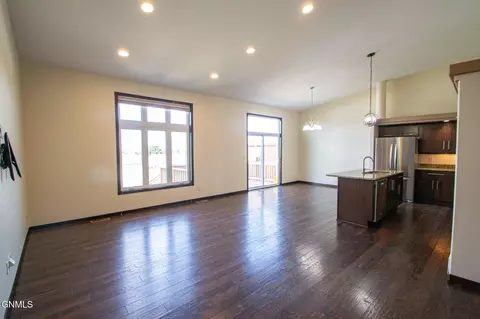 1730 Calgary Loop, Bismarck, ND 58503 photo 7