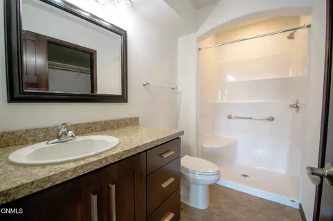 1730 Calgary Loop, Bismarck, ND 58503 photo 26