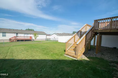 1730 Calgary Loop, Bismarck, ND 58503 photo 5