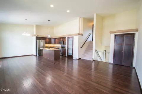 1730 Calgary Loop, Bismarck, ND 58503 photo 8