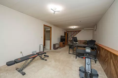 1139 2nd Ave E, Dickinson, ND 58601 photo 37