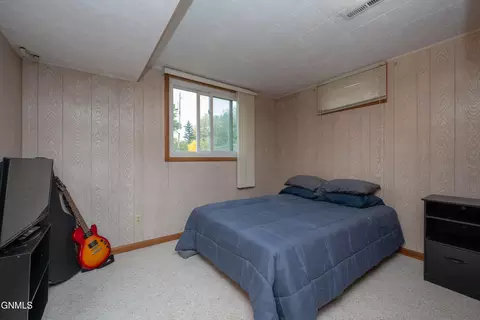 1139 2nd Ave E, Dickinson, ND 58601 photo 33