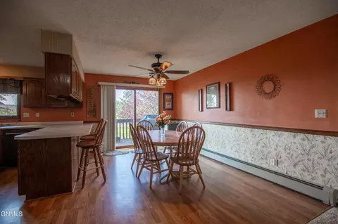 Dining - 401 Montana Ave, Mott, ND 58646 photo 2 of 3