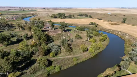 View/Area - 401 Montana Ave, Mott, ND 58646 photo 10 of 10