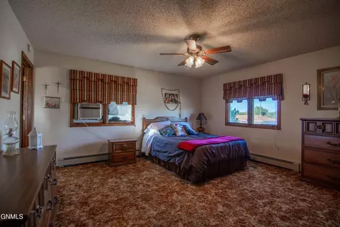 Bedroom - 401 Montana Ave, Mott, ND 58646 photo 1 of 6