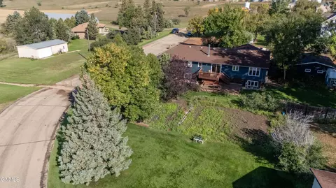 View/Area - 401 Montana Ave, Mott, ND 58646 photo 2 of 10