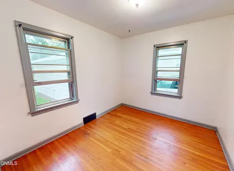Bedroom - 315 2nd St E, Napoleon, ND 58561 photo 2 of 3