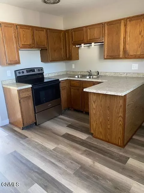 227 10th Ave E, Dickinson, ND 58601 photo 49