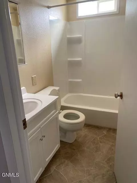 227 10th Ave E, Dickinson, ND 58601 photo 30