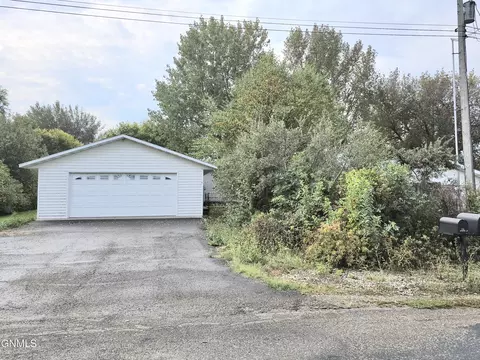 601 B Ave E, Napoleon, ND 58561 photo 18