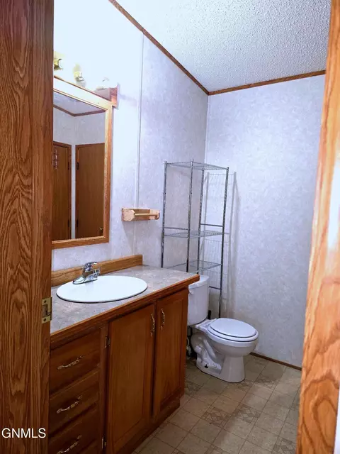 601 B Ave E, Napoleon, ND 58561 photo 10