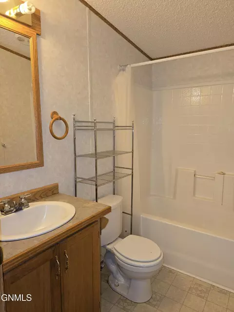 601 B Ave E, Napoleon, ND 58561 photo 8