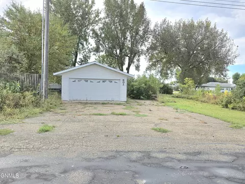 601 B Ave E, Napoleon, ND 58561 photo 17