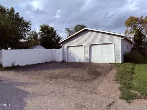 Other - 1825 28th St W, Williston, ND 58801 photo 12 of 12