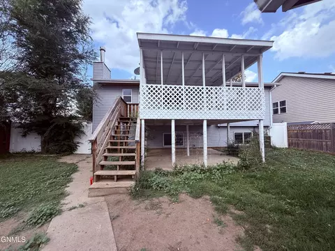 Exterior - 1825 28th St W, Williston, ND 58801 photo 6 of 8