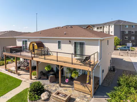 Exterior - 2008 Marina Rd SE, Mandan, ND 58554 photo 18 of 19