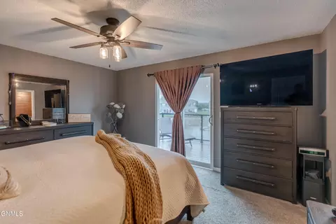 Bedroom - 2008 Marina Rd SE, Mandan, ND 58554 photo 2 of 8