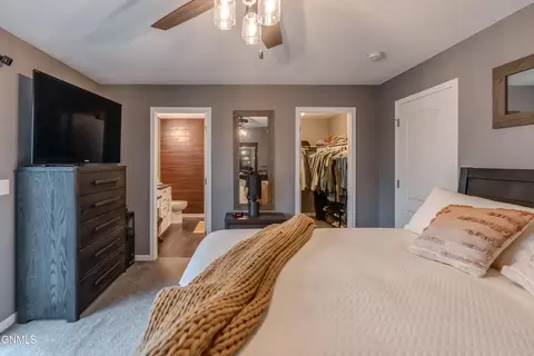 Bedroom - 2008 Marina Rd SE, Mandan, ND 58554 photo 3 of 8