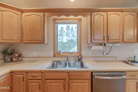 Kitchen - 7750 Spruce Pl, Bismarck, ND 58504 photo 6 of 6