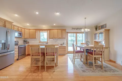 Kitchen - 7750 Spruce Pl, Bismarck, ND 58504 photo 1 of 6