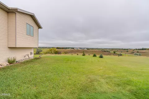 Exterior - 7750 Spruce Pl, Bismarck, ND 58504 photo 3 of 19