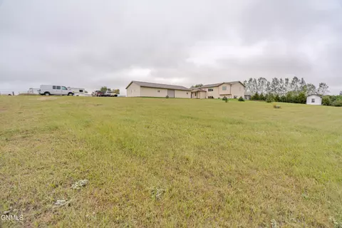 Exterior - 7750 Spruce Pl, Bismarck, ND 58504 photo 6 of 19