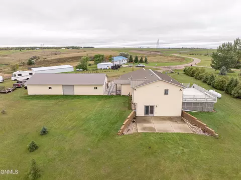Exterior - 7750 Spruce Pl, Bismarck, ND 58504 photo 1 of 19