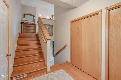 Entry Way - 7750 Spruce Pl, Bismarck, ND 58504 photo 3 of 5