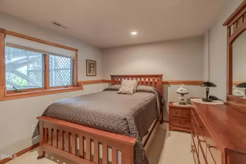Bedroom - 7750 Spruce Pl, Bismarck, ND 58504 photo 4 of 6