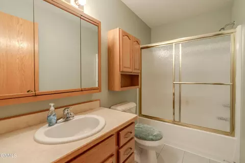 Bath - 7750 Spruce Pl, Bismarck, ND 58504 photo 1 of 9