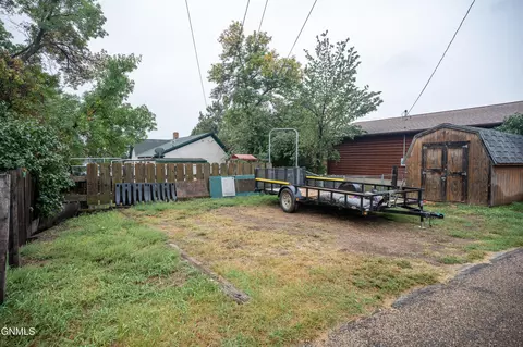 Exterior - 240 3rd St W, Dickinson, ND 58601 photo 6 of 6