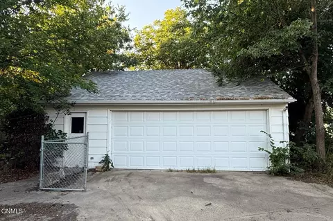 911 4th Ave E, Williston, ND 58801 photo 47