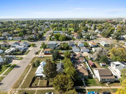 707 5th Ave W, Williston, ND 58801 photo 28